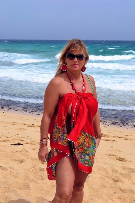 milf da spiaggia hd collezione