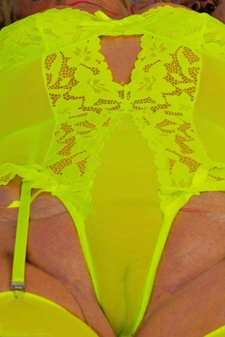 ギルフランジェリー セクシー裸 写真
