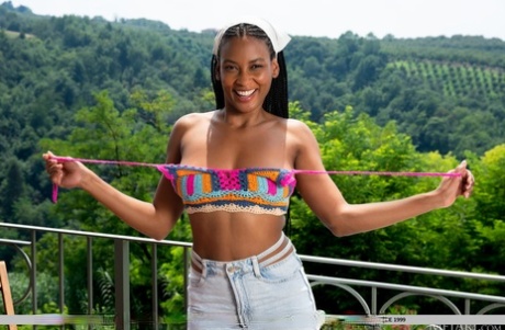 ebony model sexy pictures
