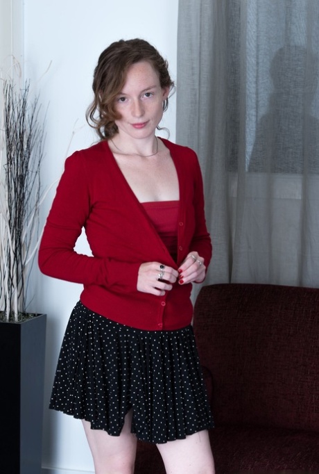 Ana Molly naked model pics