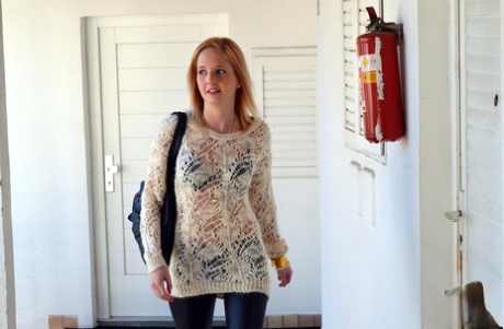 Alice Dumb porn star photo