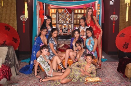 milf thailandese perfetta alta qualità fotografie