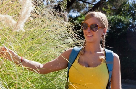 Alice Wonder adult star photos