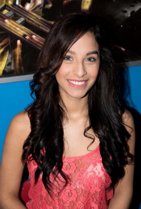 Nicki Ortega beautiful model pic