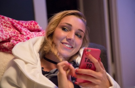 Kendra Sunderland star perfect pictures