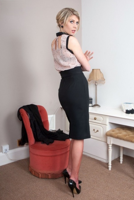 Ashleigh Mckenzie beautiful pornstar photo