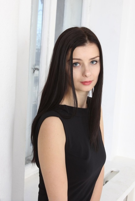 Helena Black free pornstar image