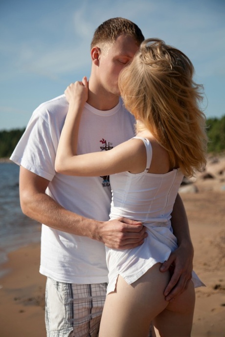 teen beach hot naked gallery