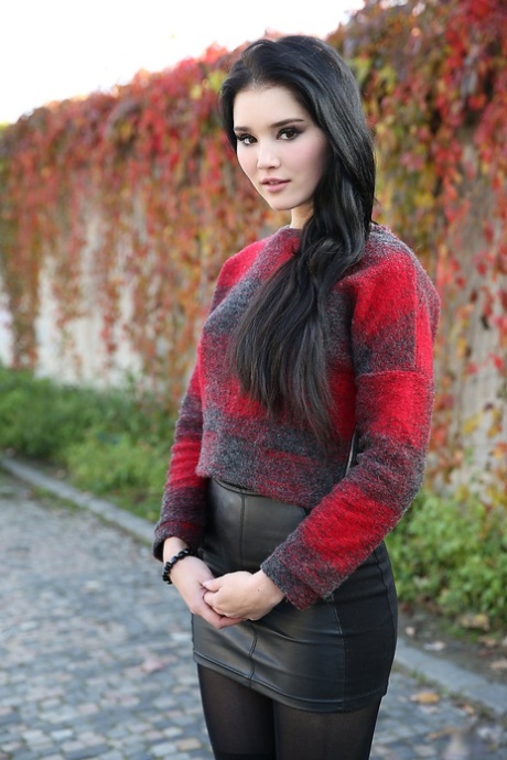 modella asiatica sesso artistico fotografie
