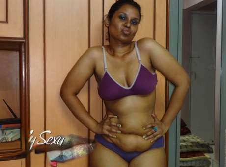 Lily Singh beautiful star pics