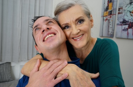 mormor förför pojke topp bild