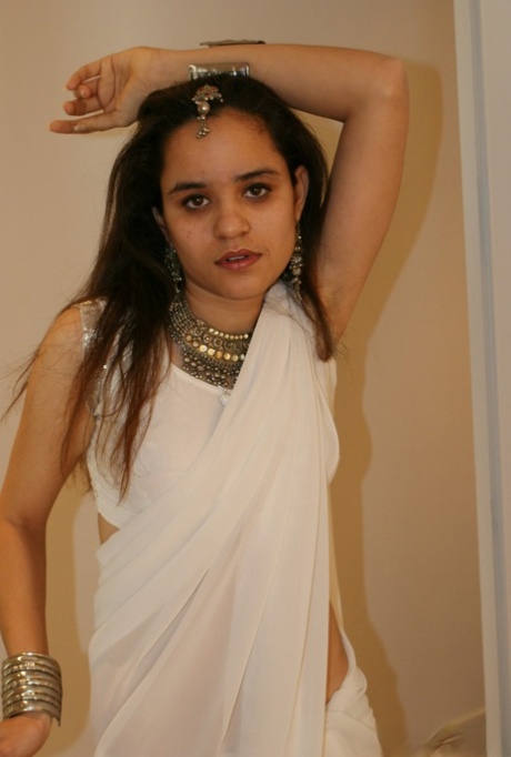 Jasmine Mathur star nudes img