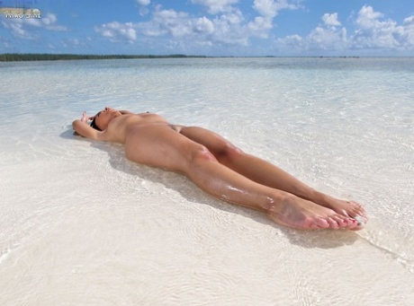 asian beach sexy nudes photo