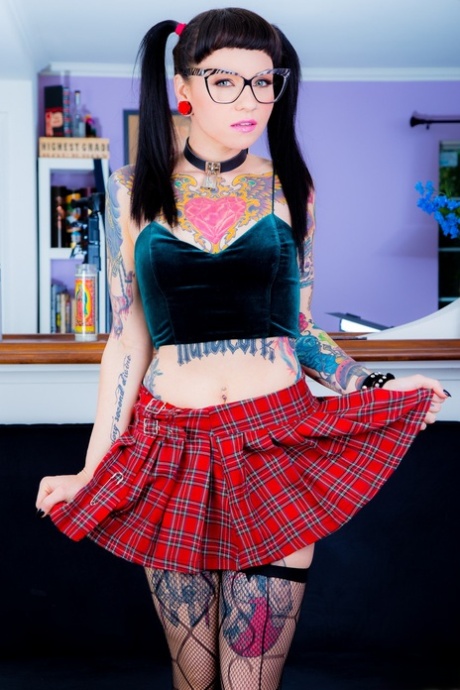 Necro Nicki hot model img