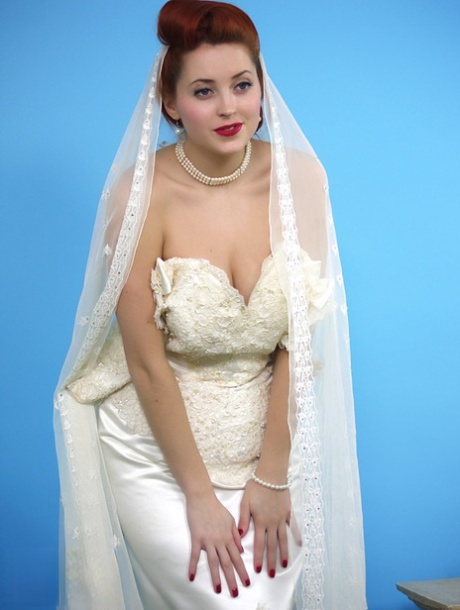 花嫁 セクシーヌード 写真