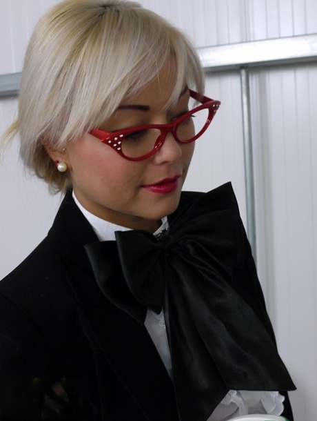 asian secretary hot porn photos