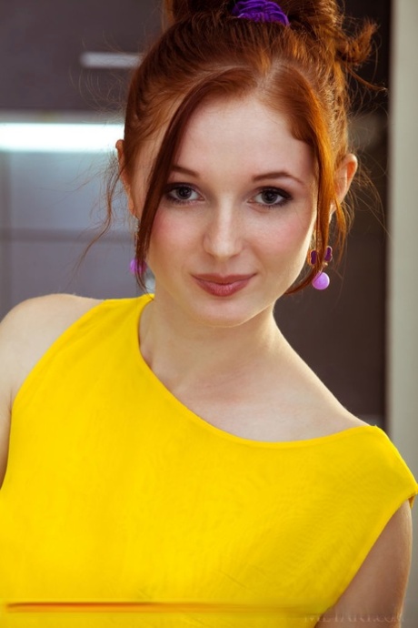 Leona Honey perfect actress img