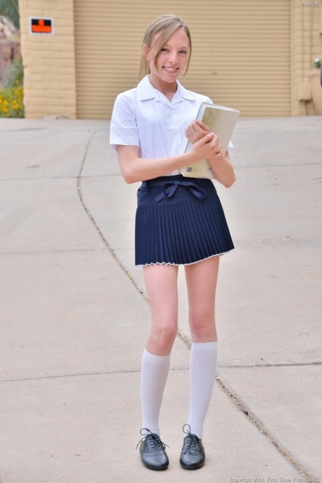 teen mini skirt pretty image