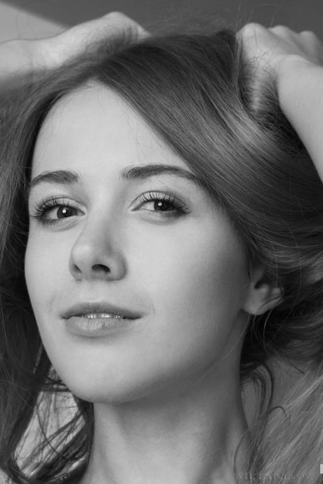 Lina Diamond exclusive model images