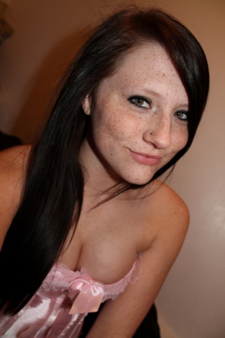 Freckles 18 perfect actress photo