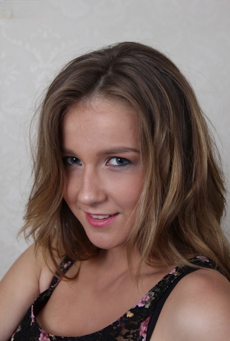 Alice Smith free pornstar images