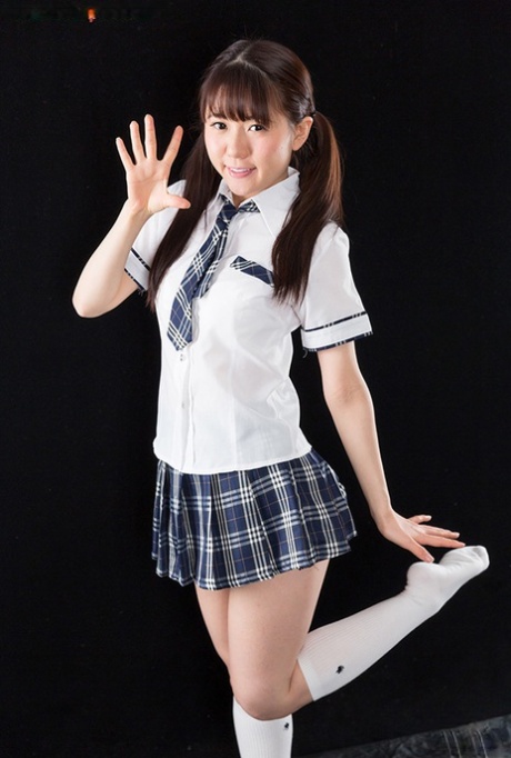 Mai Araki nude model picture