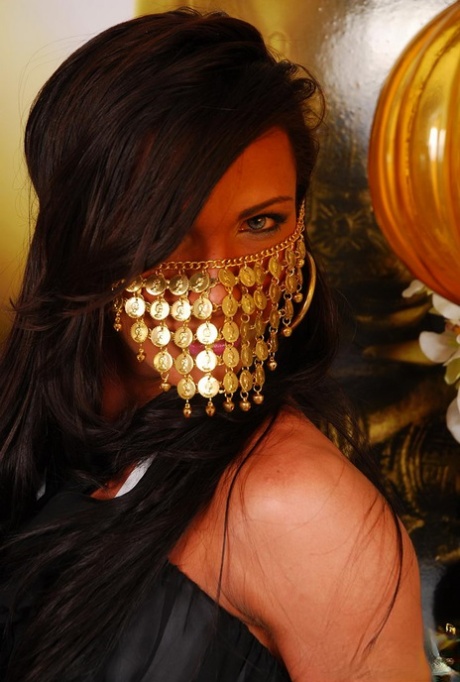 Leticia Freitas model art pictures