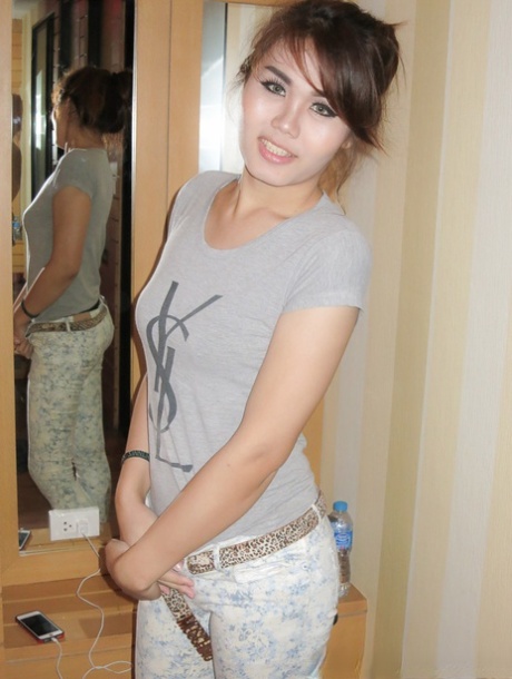 Ladyboy Aum pornographic star image