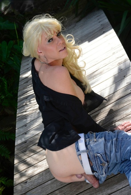 Joanna Jet hot actress archive
