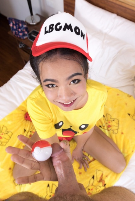 Ladyboy Yoyo star free img