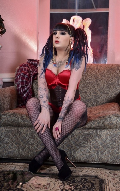 Kelly Clare star adult photo