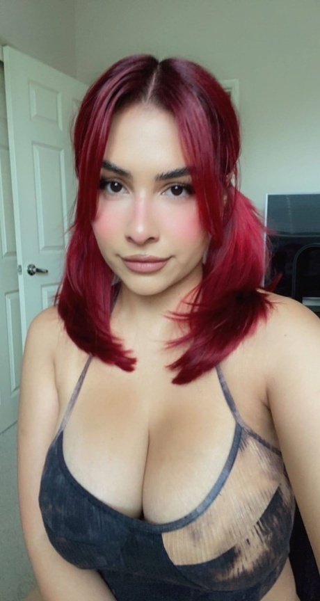 thick thighs latina exclusive archive