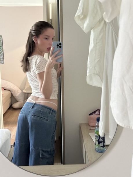 10代の自撮り xxx 画像