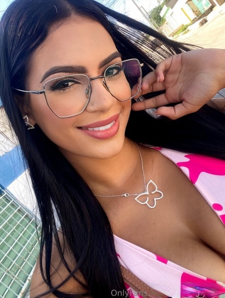 巨乳アマチュア アートポルノ 画像