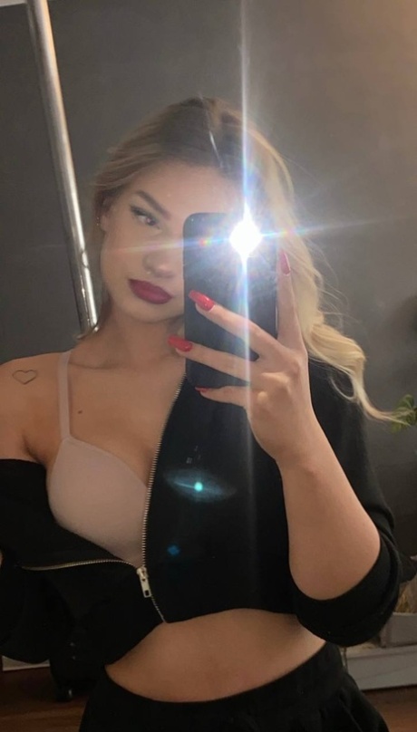 blondýnka selfie špičkový dospělý sbírka