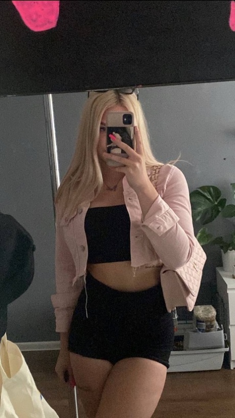 amateur teen selfie adult picture