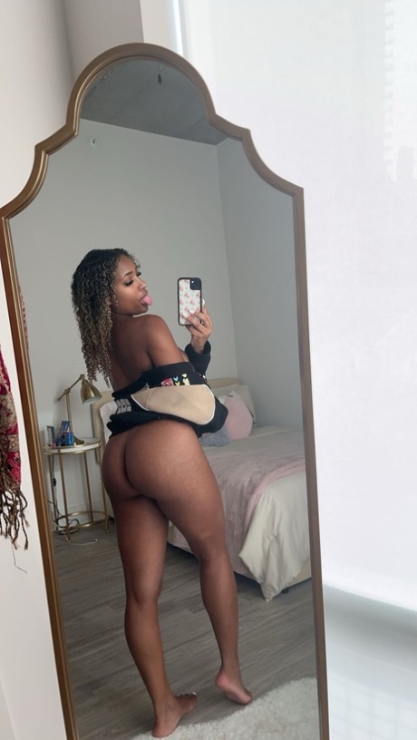 hot ebony sexy naked picture