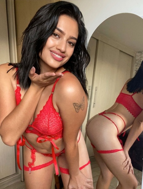 beautiful latina porno picture
