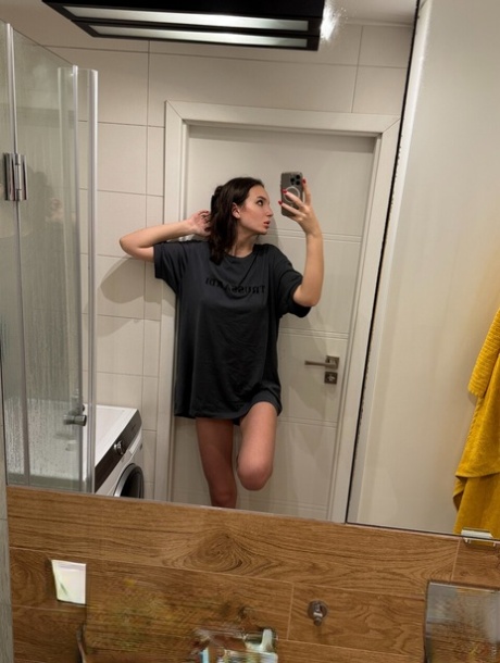 selfie no espelho pornográfico de alta qualidade arquivo