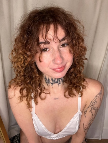 tattooed teen free naked images