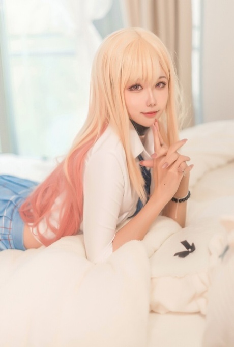 loira asiática muito perfeito fotos