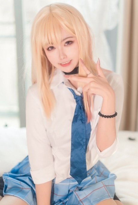 asiatisk skolflicka erotisk foto