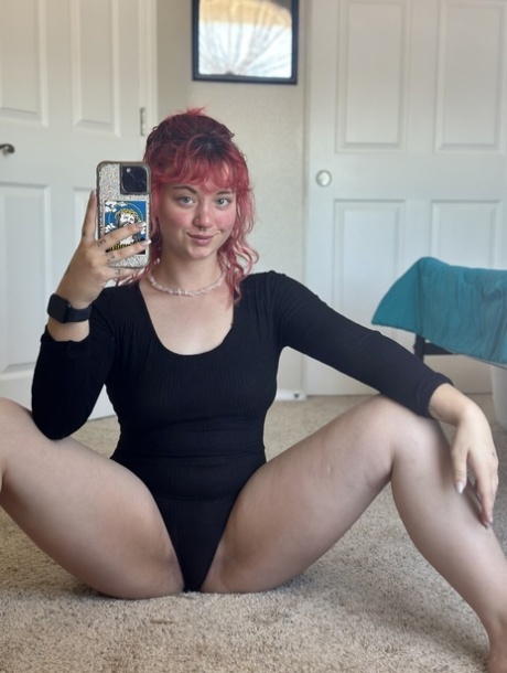 pink hair exclusive pictures