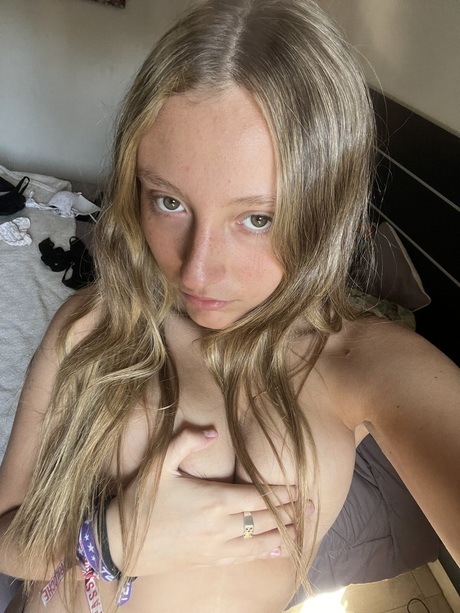 magere blonde tiener perfecte erotiek verzameling