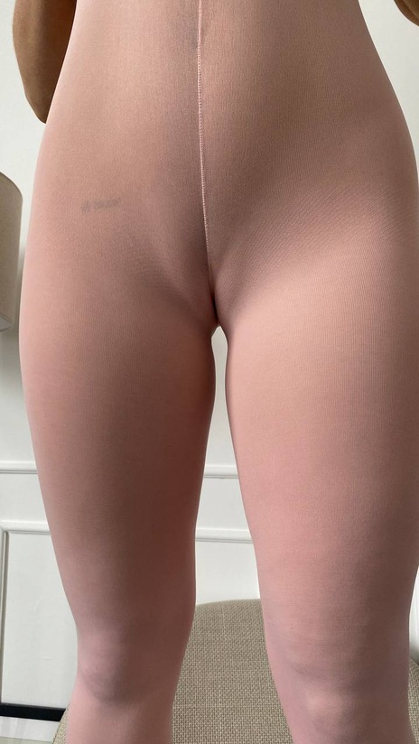 teen yoga pants free sex photo