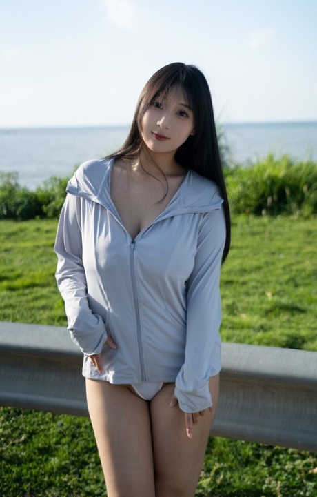 busty asian teen hd pic