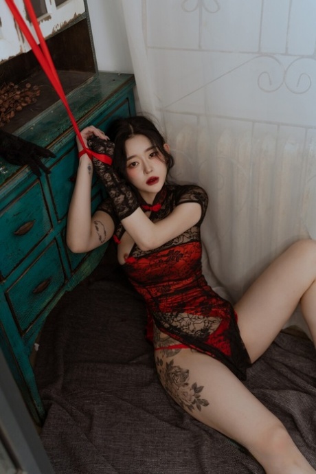 pretty asian erotic image