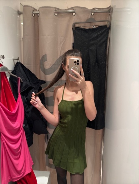 mirror selfie free sex galleries