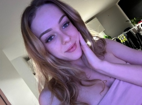 blonde selfie topporno verzameling
