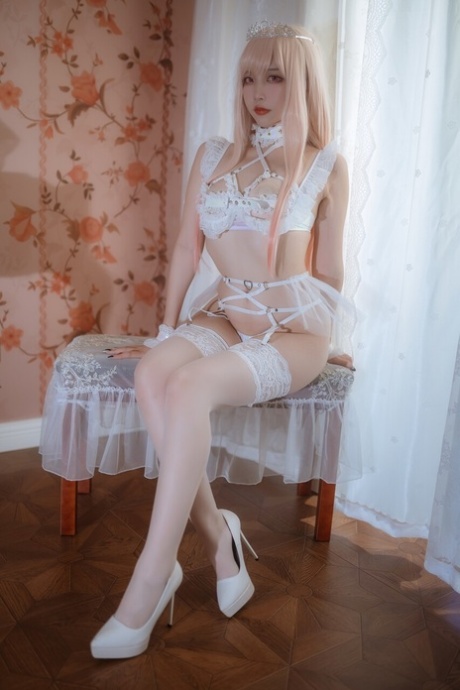 亚洲内衣 美麗的裸體 圖片
